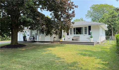 Photo of 375 Angelus Drive, Irondequoit, NY 14622 (MLS # R1701414)