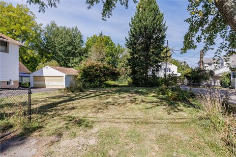 Vacant Land For Sale - 21 Clematis Street<br/> Monroe County, Rochester, NY 14612