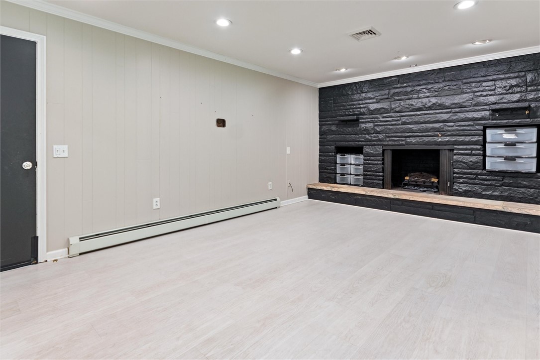 257 Fairport Road, Pittsford, New York image 38