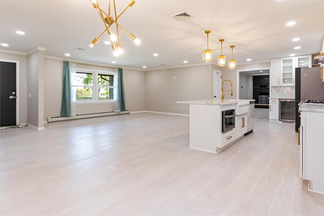 257 Fairport Road, Pittsford, New York image 14