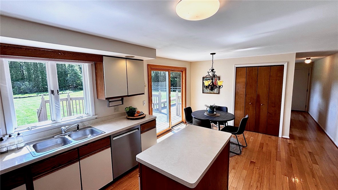 53 Canterbury Trail, Penfield, New York image 15