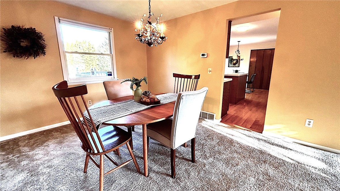 53 Canterbury Trail, Penfield, New York image 17