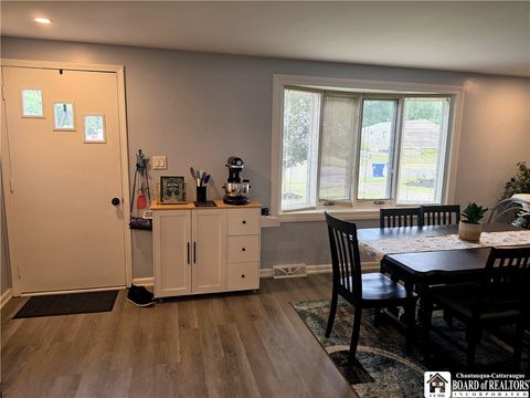 Tiny photo for 4374 Robin Lane, Hamburg, NY 14075 (MLS # R1700283)