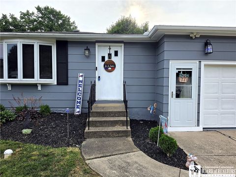 Tiny photo for 4374 Robin Lane, Hamburg, NY 14075 (MLS # R1700283)