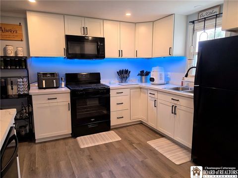 Tiny photo for 4374 Robin Lane, Hamburg, NY 14075 (MLS # R1700283)