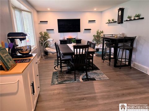 Tiny photo for 4374 Robin Lane, Hamburg, NY 14075 (MLS # R1700283)