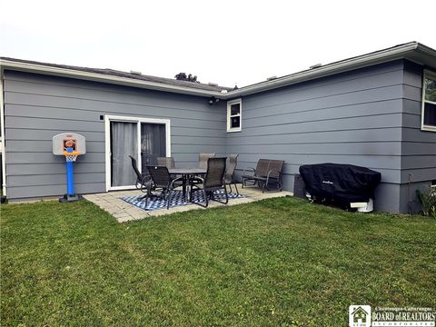 Tiny photo for 4374 Robin Lane, Hamburg, NY 14075 (MLS # R1700283)