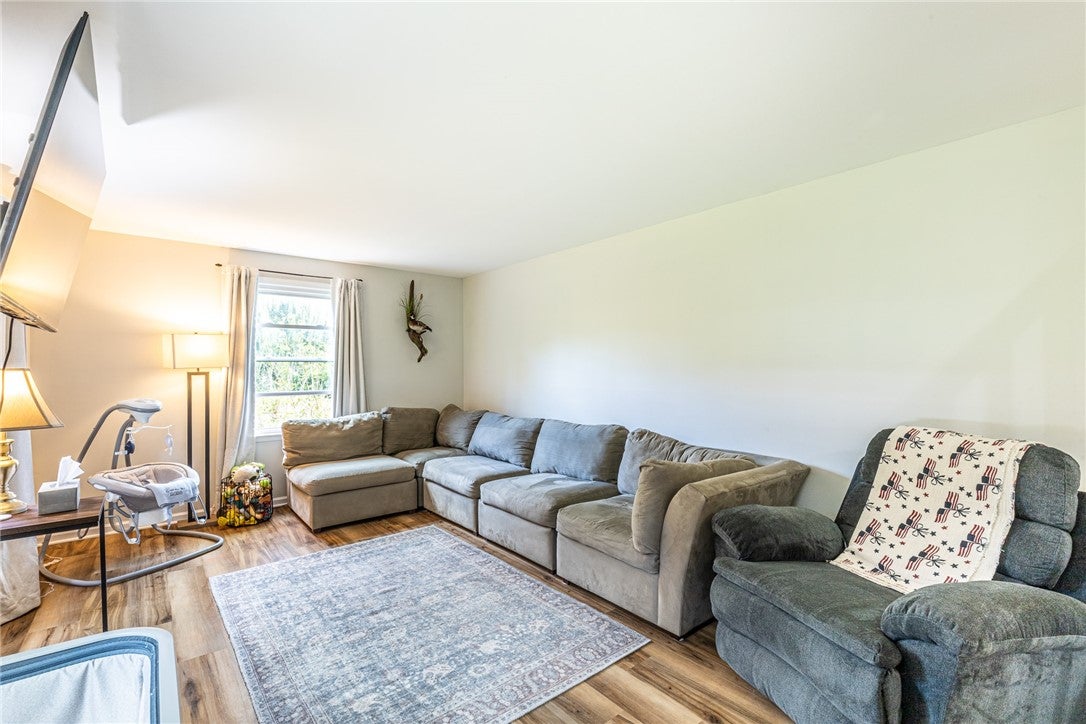 6432 Lakeside Road