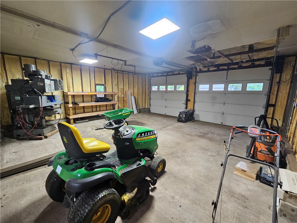 6470 Salmon Creek Road, Williamson, New York image 31
