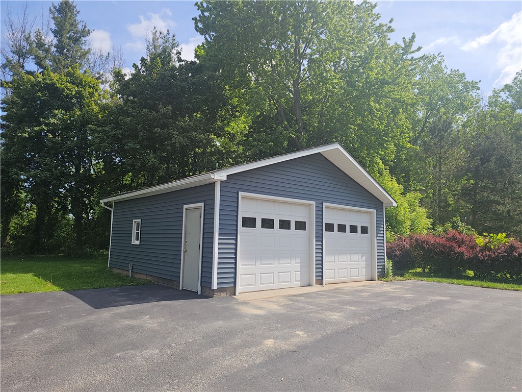 6470 Salmon Creek Road, Williamson, New York image 5