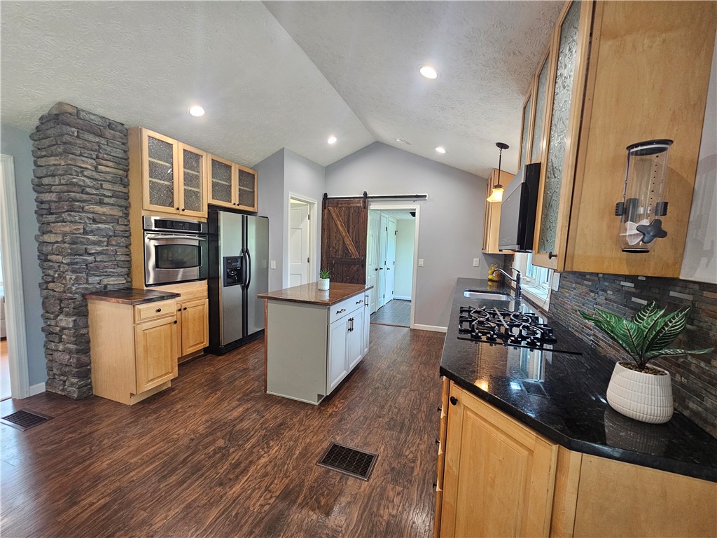 6470 Salmon Creek Road, Williamson, New York image 9