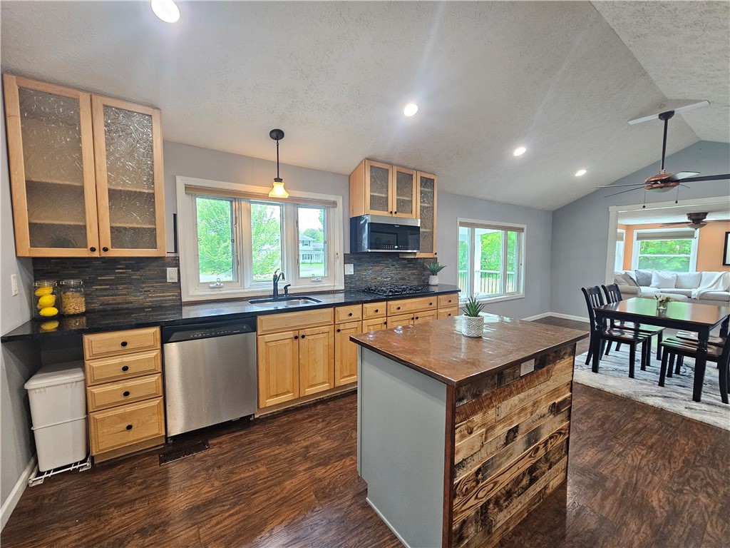 6470 Salmon Creek Road, Williamson, New York image 19