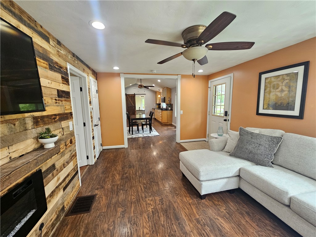 6470 Salmon Creek Road, Williamson, New York image 16