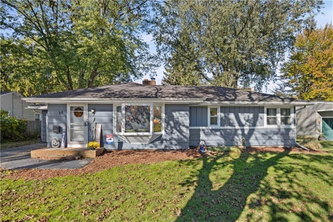 Photo of 32 Cedargrove Drive, Irondequoit, NY 14617 (MLS # R1722404)