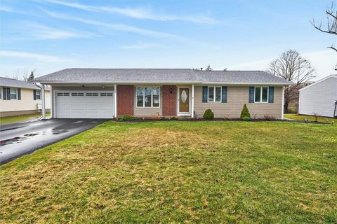 Homes For Sale - 134 Judy Ann Drive<br/> Monroe County, Greece, NY 14616