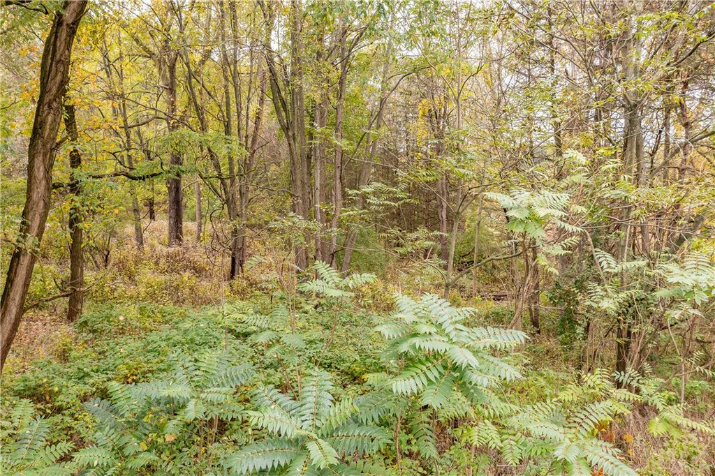 Photo of 3 Surrey Hill Lane, Mendon, NY 14534 (MLS # R1678200)