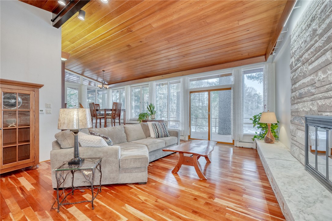 684 Lake Road, Webster, New York image 4