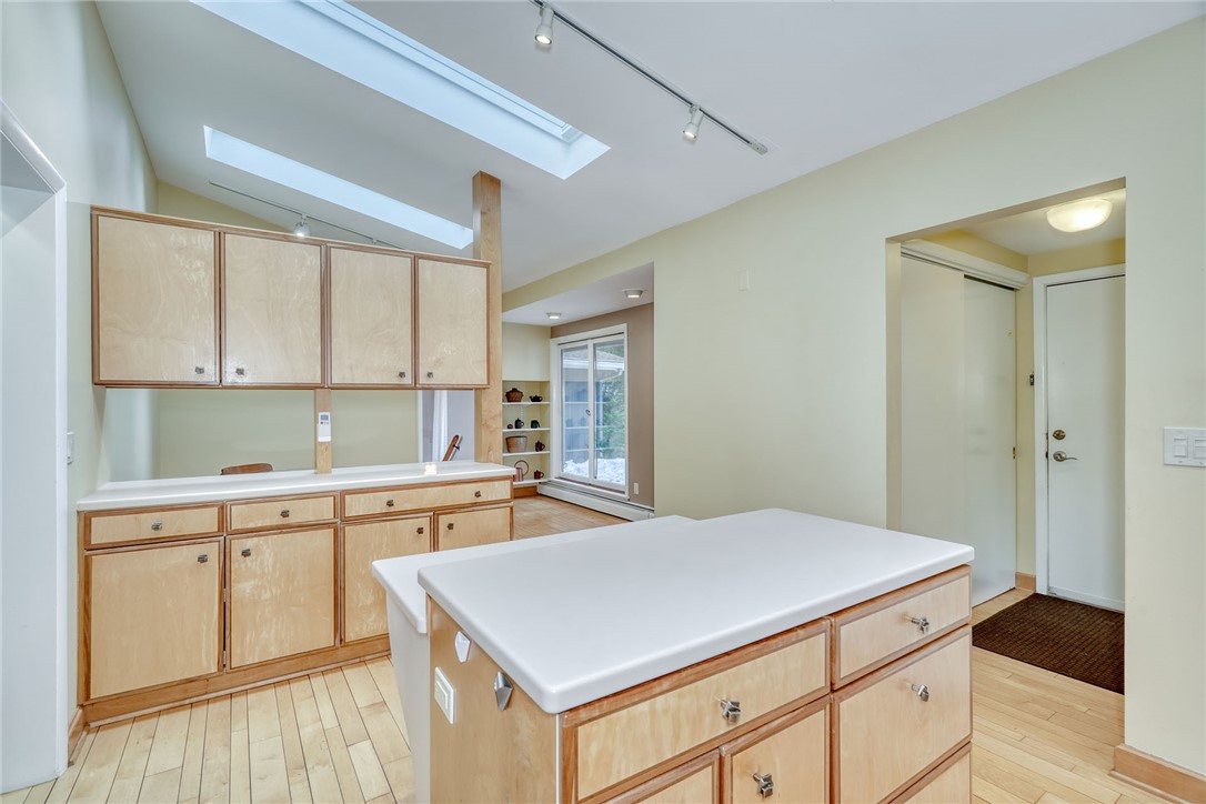 684 Lake Road, Webster, New York image 18