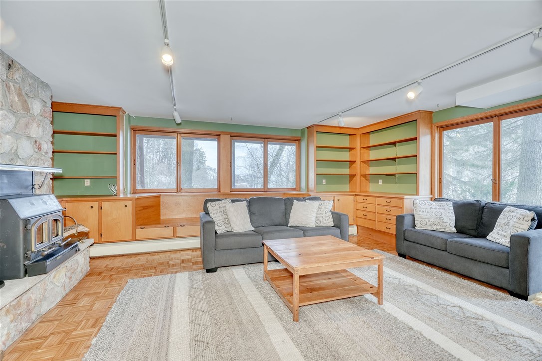 684 Lake Road, Webster, New York image 36