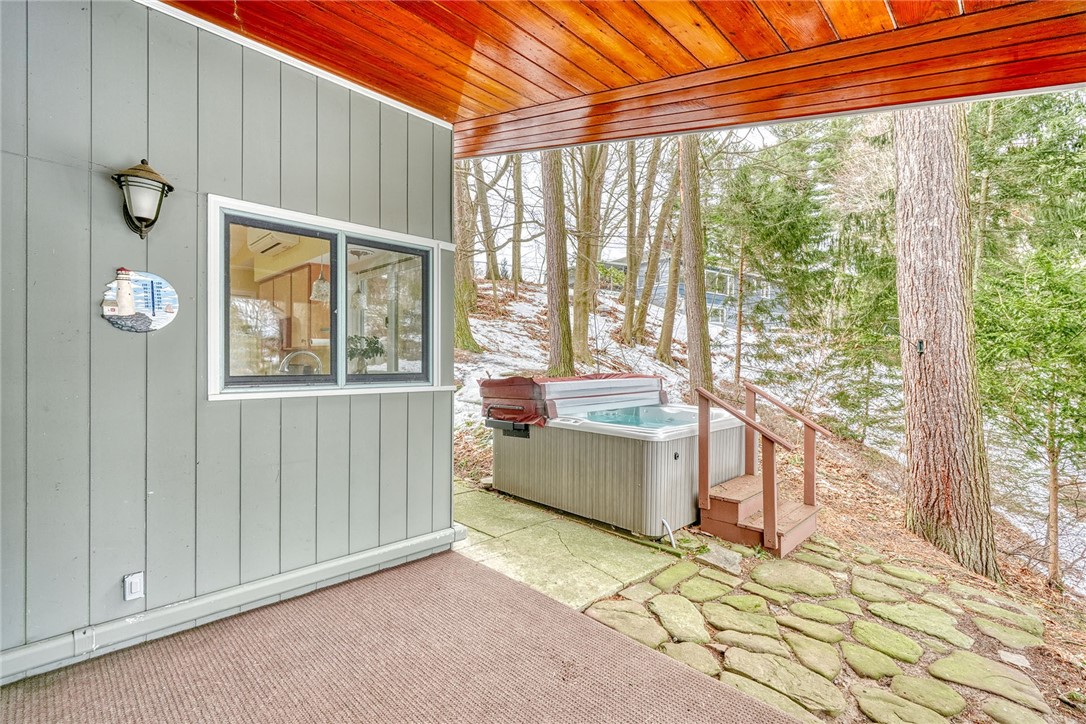 684 Lake Road, Webster, New York image 13