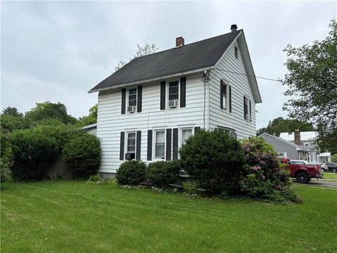 Photo of 90 Canasawacta Street, Norwich, NY 13815 (MLS # R1615694)