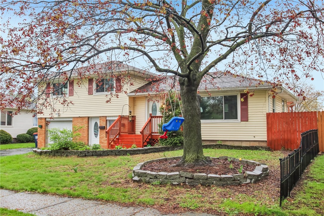 8 Caren Drive