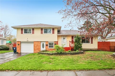 8 Caren Drive Rochester NY 14622
