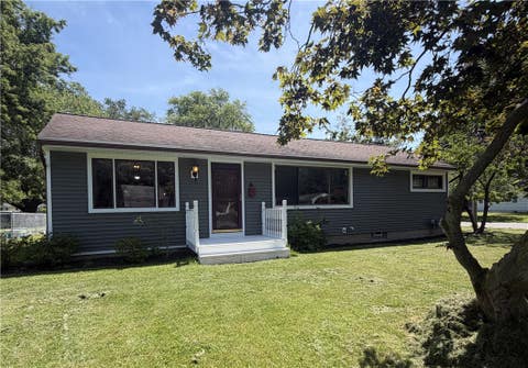 Homes For Sale - 6 Forest Avenue<br/> Monroe County, Irondequoit, NY 14622