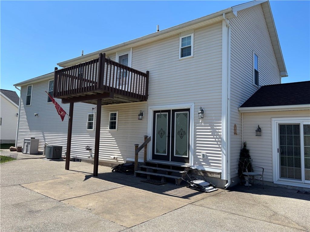 Photo of 1343 Fieldcrest Lane, Victor, NY 14564 (MLS # R1674276)