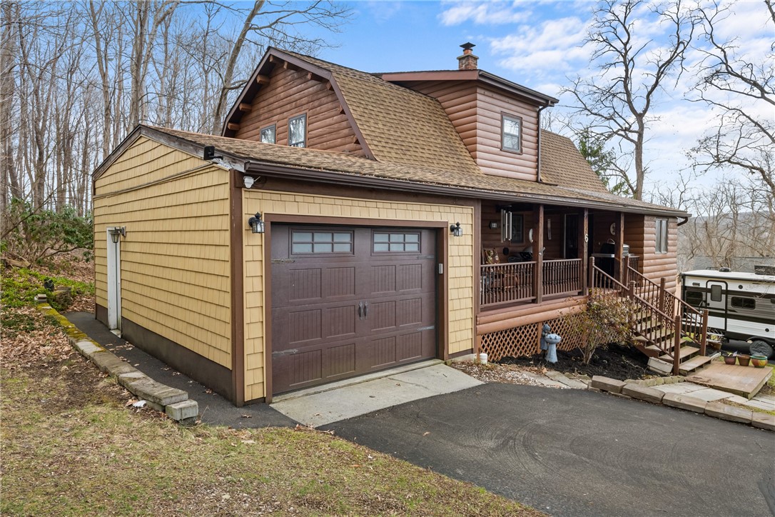 Homes For Sale 2 6 white tail lane