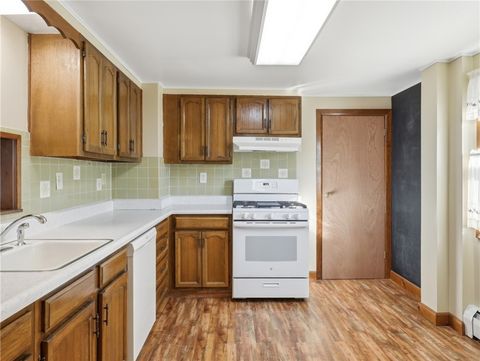 Tiny photo for 813 N Elmer Ave Ave, Sayre Boro, PA 18840 (MLS # R1655356)