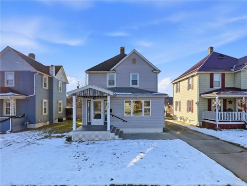 Photo of 813 N Elmer Ave Ave, Sayre Boro, PA 18840 (MLS # R1655356)