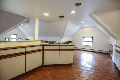 Tiny photo for 11 Portsmouth Ter #3, Rochester, NY 14607 (MLS # R1660526)