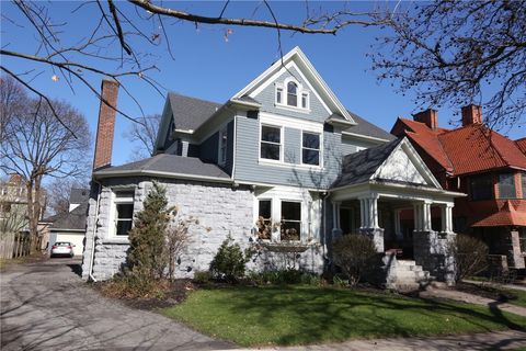 Photo of 11 Portsmouth Ter #3, Rochester, NY 14607 (MLS # R1660526)