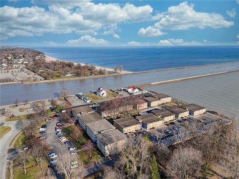 Condo For Sale - 1011 Westage At The Harbor Hbr<br/> Irondequoit, NY 14617