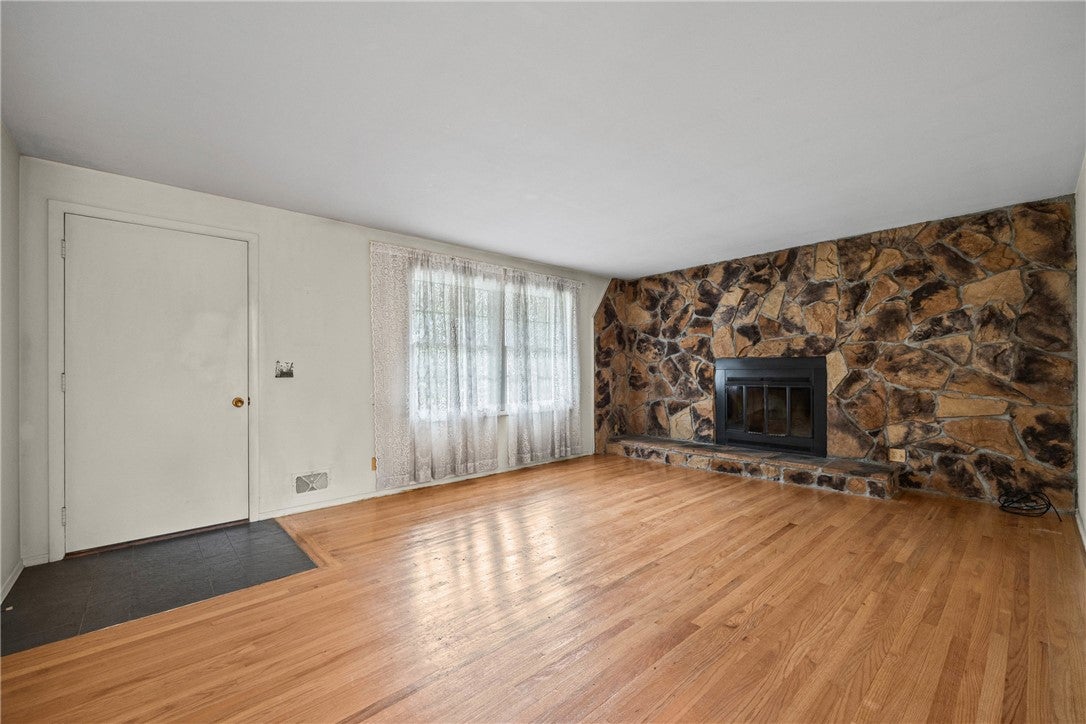 25 Ledgewood Circle