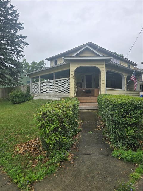 Photo of 350 E Center Street, Elmira City, NY 14901 (MLS # R1702617)