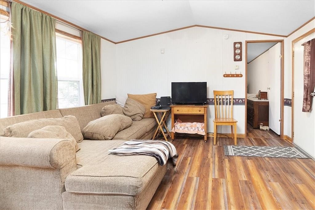 7638 Cardinal Road, Wolcott, New York image 4