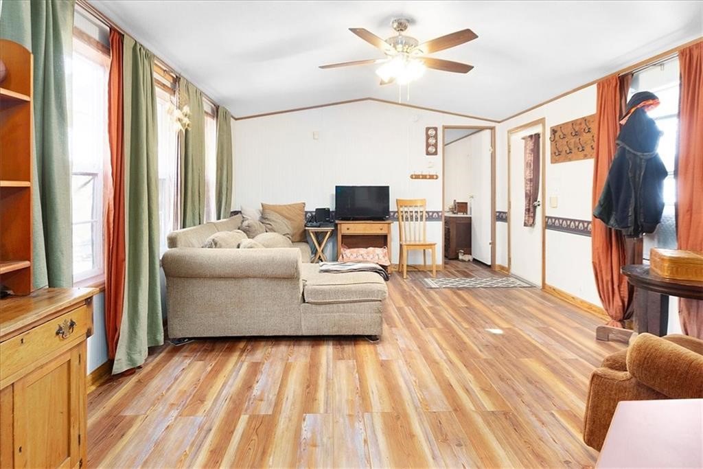 7638 Cardinal Road, Wolcott, New York image 3