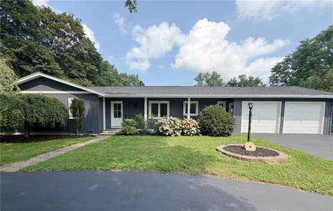 Homes For Sale - 1562 Ridge Road<br/> Webster, NY 14580