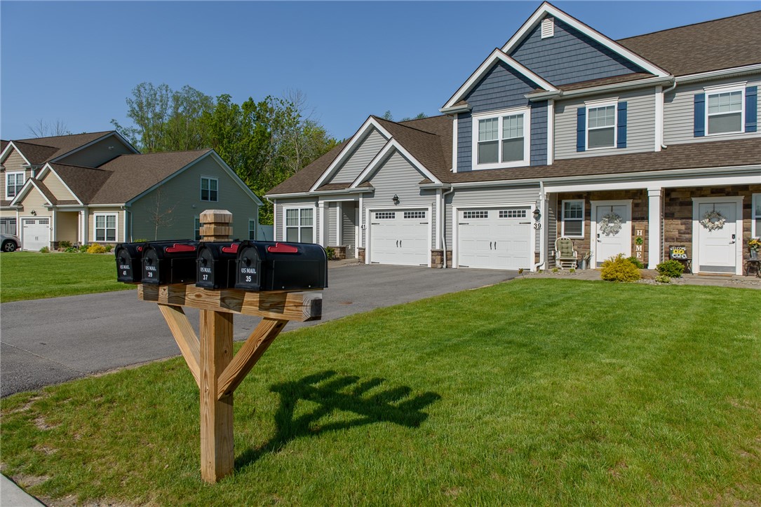 View Ogden, NY 14624 townhome