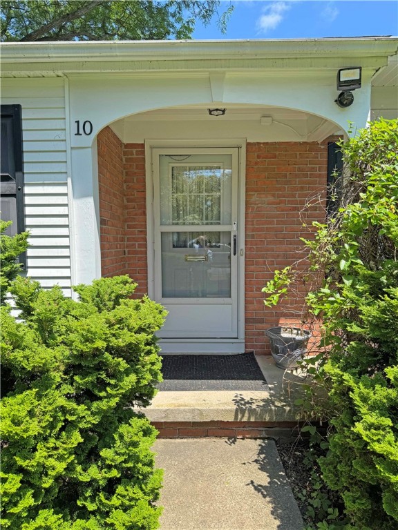 Search Properties 2 10 danbury circle n
