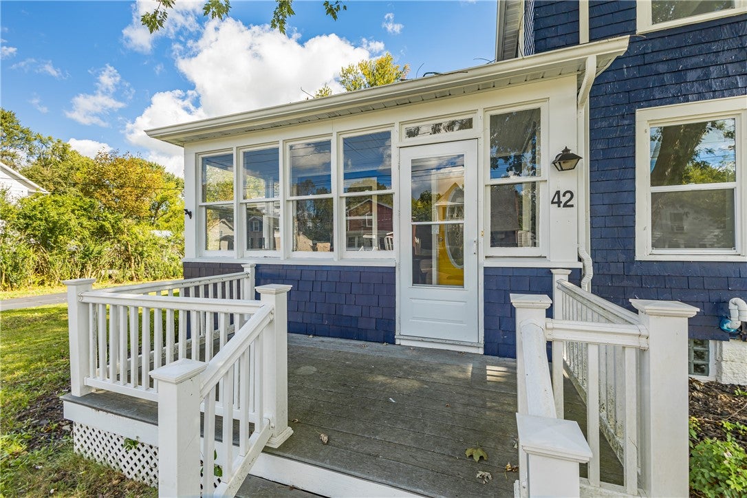 42 Walnut Street N