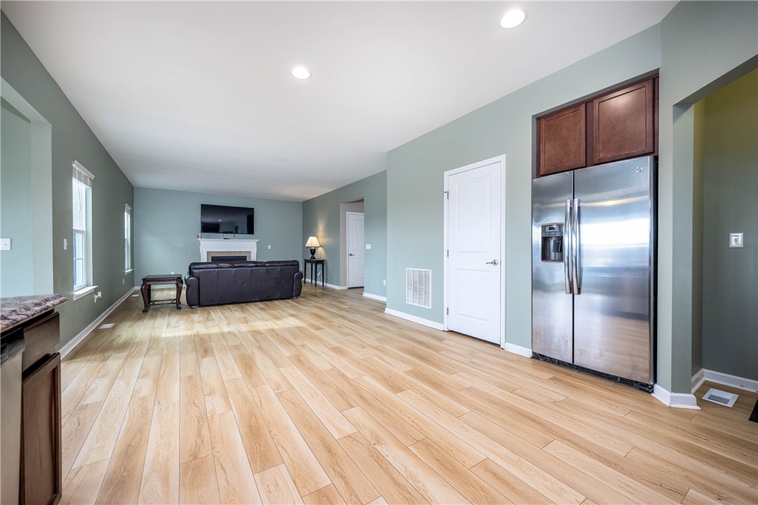 219 East Path, Henrietta, New York image 13