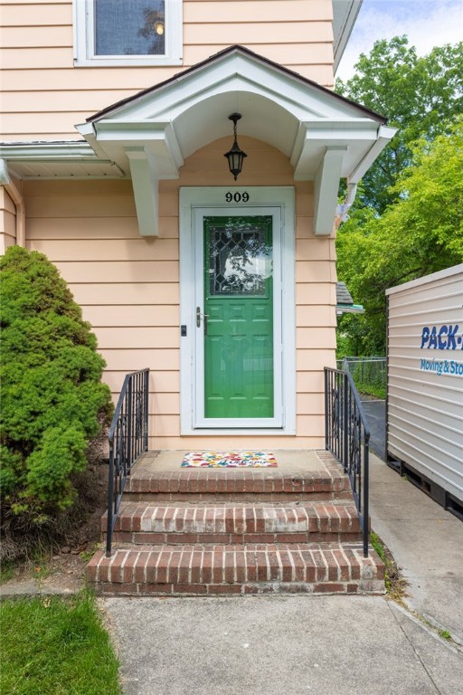Search Properties 1 909 post avenue