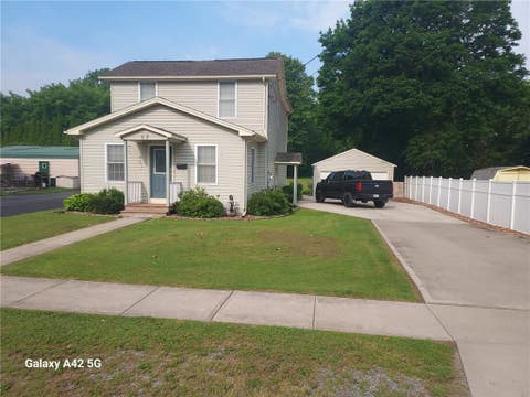 Tiny photo for 47 Walnut Street N, Waterloo, NY 13165 (MLS # R1693814)