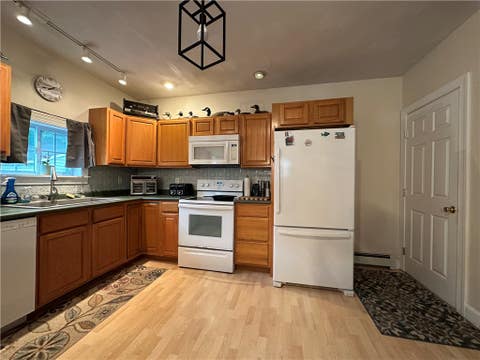 Tiny photo for 47 Walnut Street N, Waterloo, NY 13165 (MLS # R1693814)