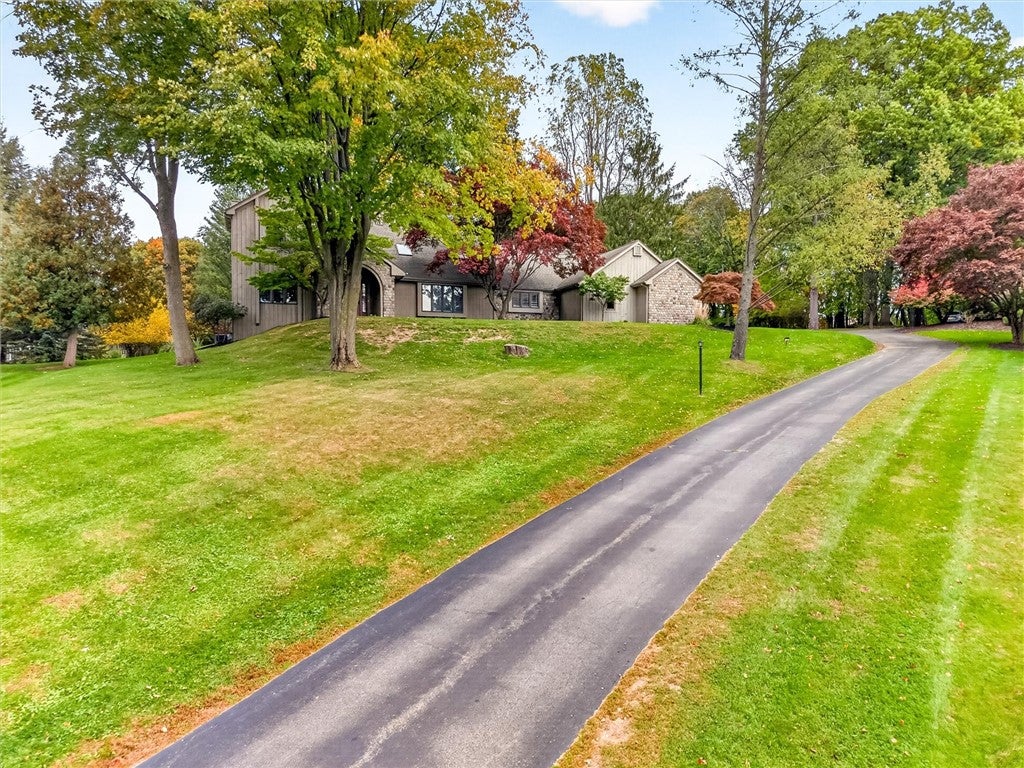 4 Pond View Drive