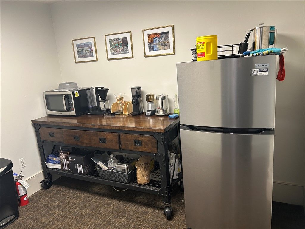 Photo of 129-133 S Fitzhugh Street, Rochester, NY 14608 (MLS # R1588237)