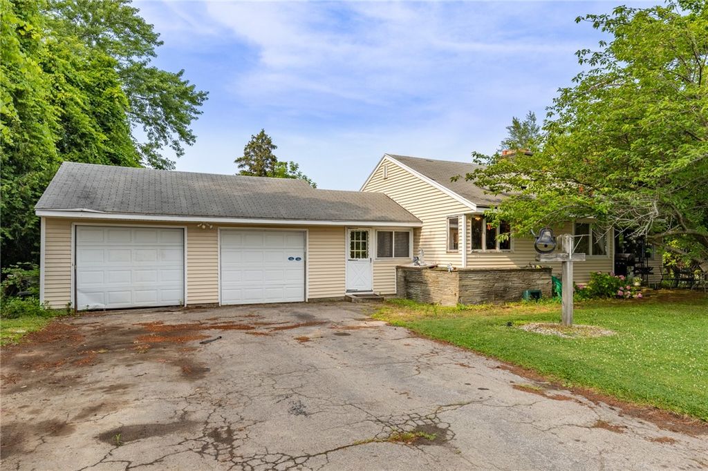 Photo of 97 Seabury Boulevard, Penfield, NY 14580 (MLS # R1657962)